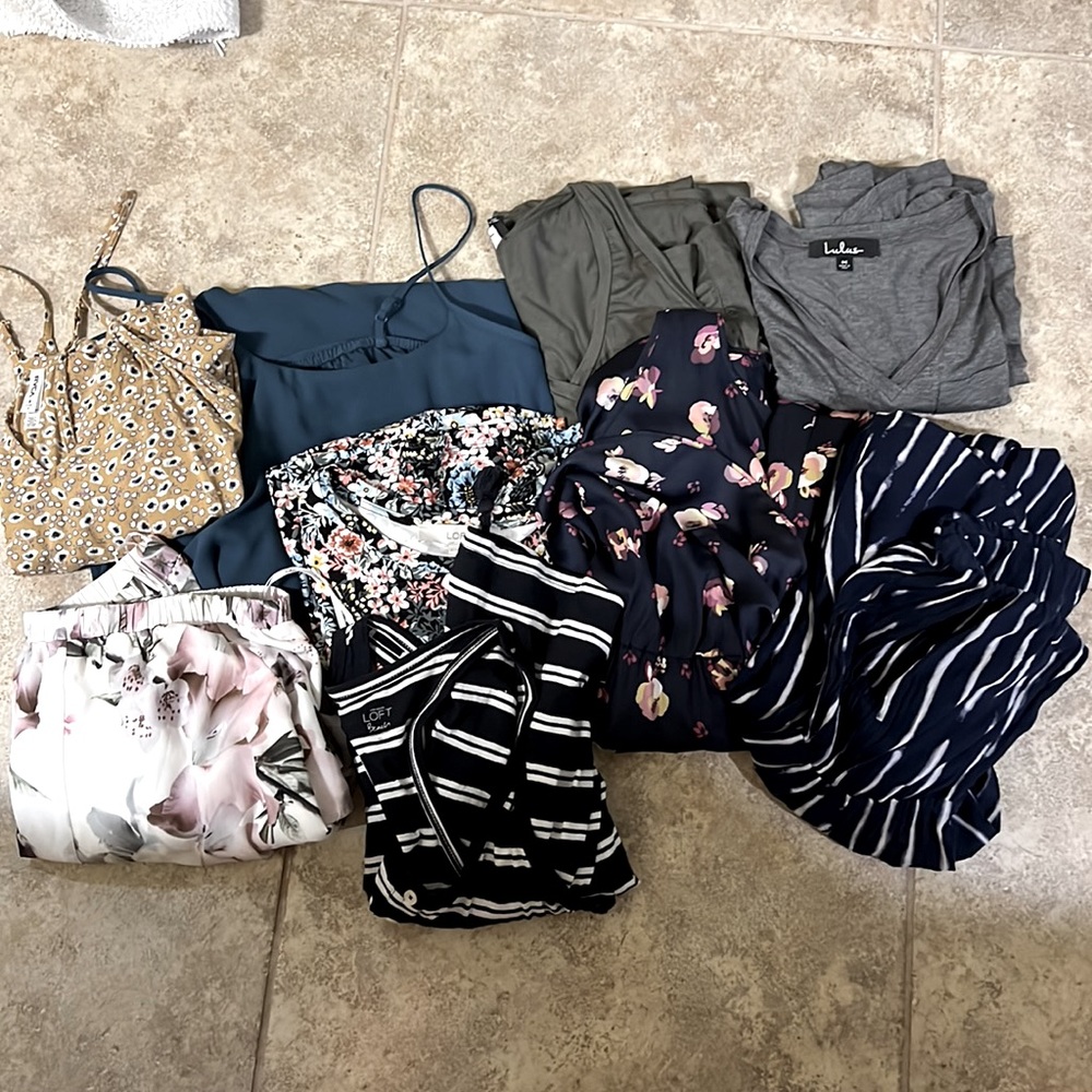 DRESS BUNDLE!! Make an offer!